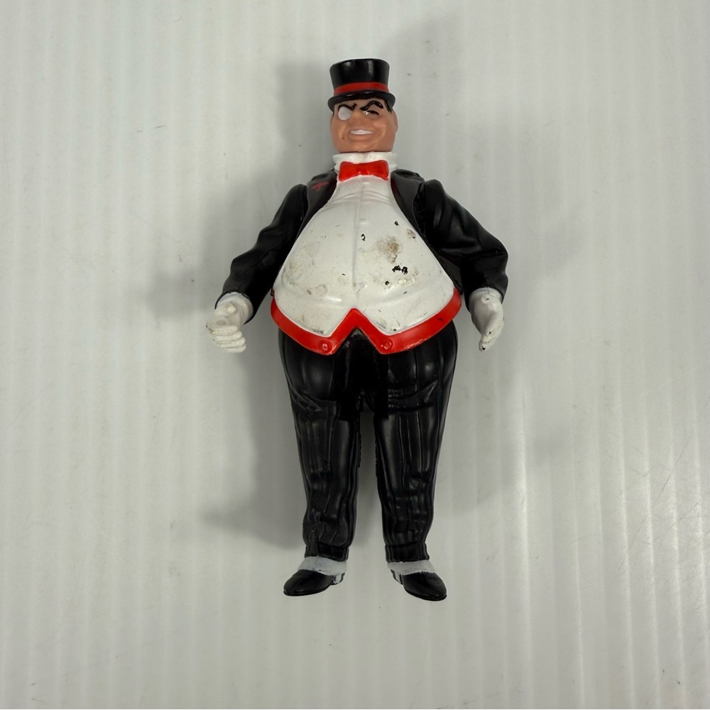 Kenner The Penguin 4" Action Figure Vtg 1992 DC Comics Batman Returns Toy